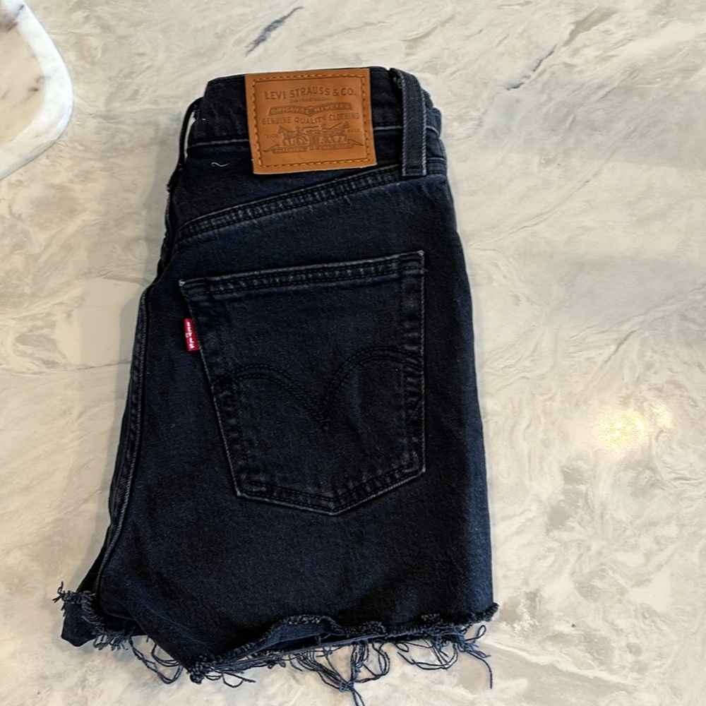 Levi’s black shorts